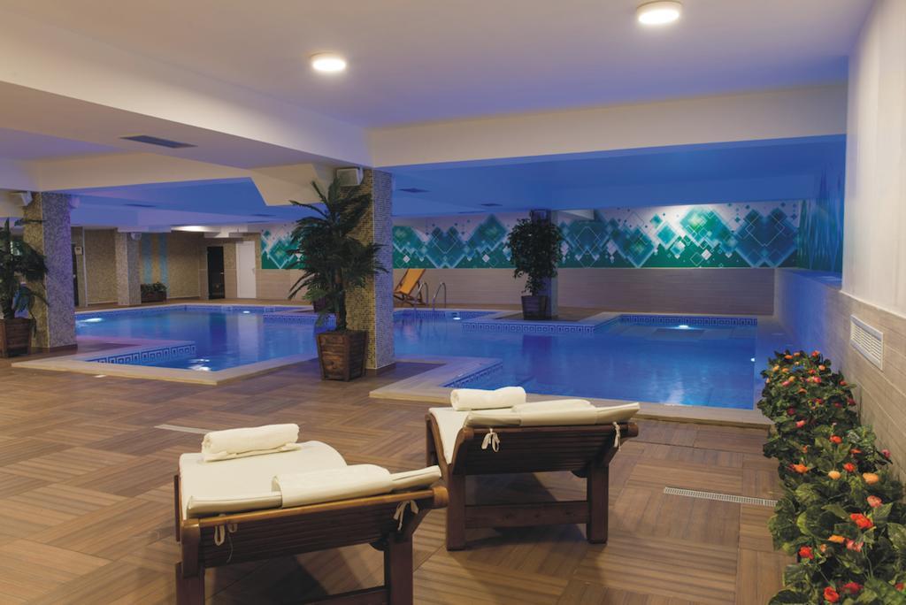 Tcc Grand Plaza Hotel Skopje Luaran gambar