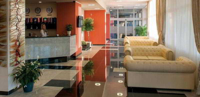 Tcc Grand Plaza Hotel Skopje Luaran gambar