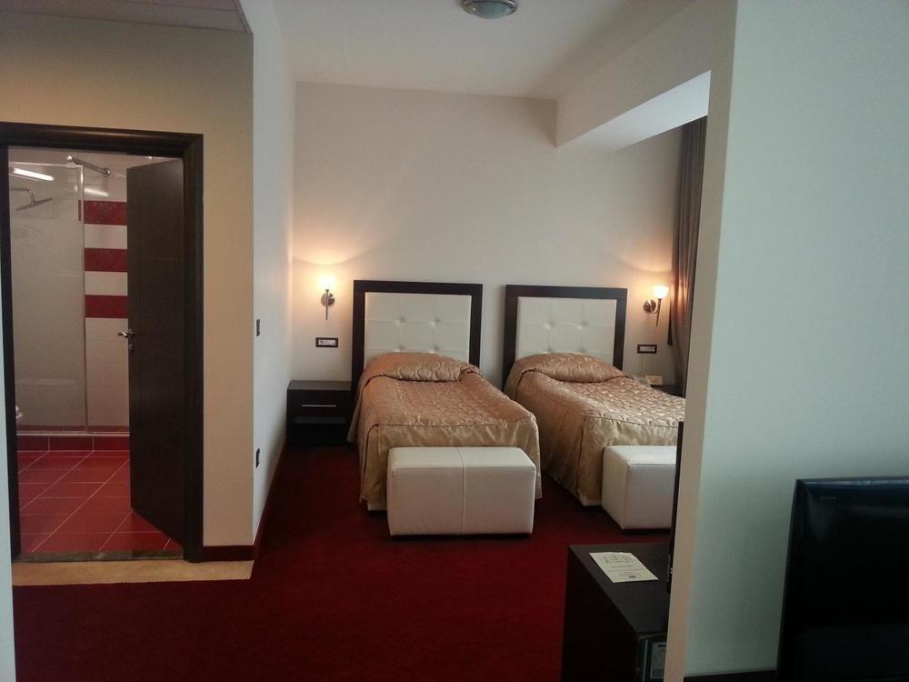 Tcc Grand Plaza Hotel Skopje Luaran gambar