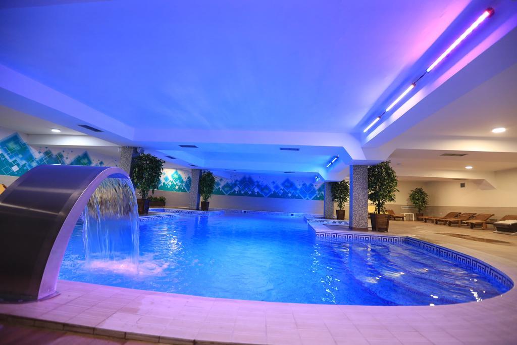Tcc Grand Plaza Hotel Skopje Luaran gambar